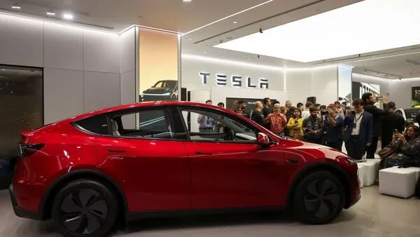 Tesla car modal